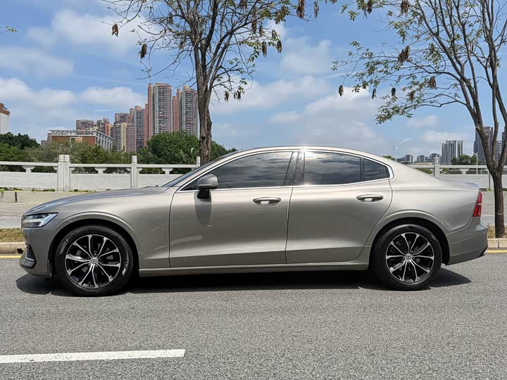 Volvo S60 2021 T 4 — фото 4