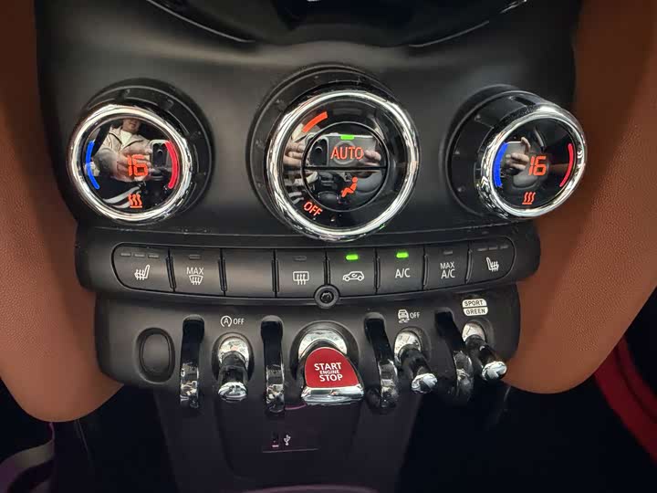 MINI Hatch — фото 10
