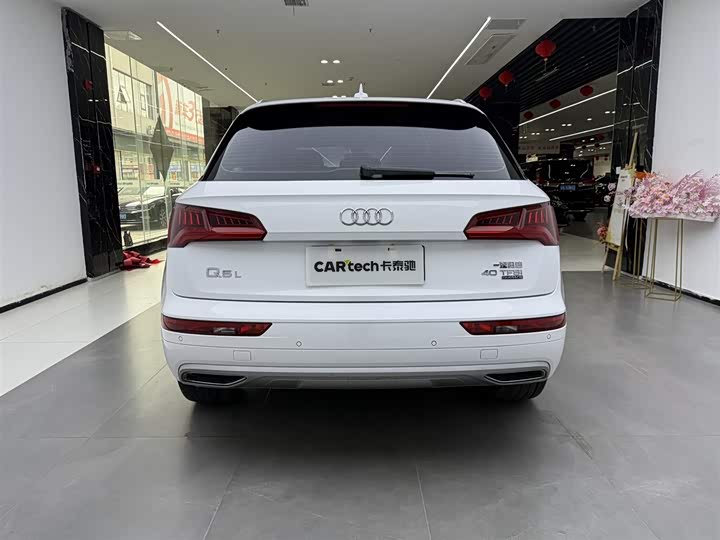 Audi Q5L 2020 40 TFSI — фото 6
