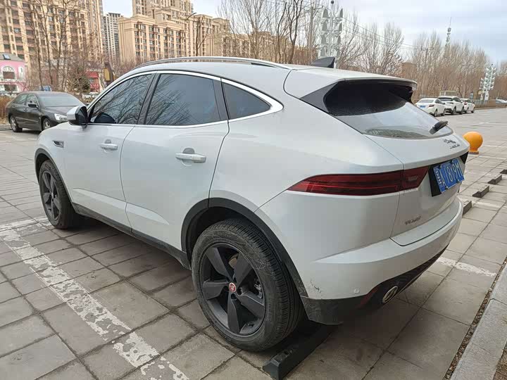 Jaguar E-PACE 2024 R-DYNAMIC S — фото 6