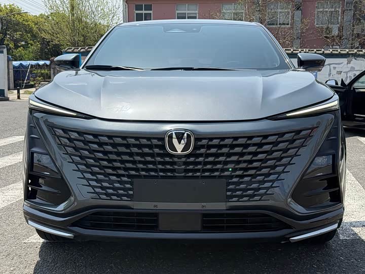 Changan UNI-T 2023 1.5 T — фото 2