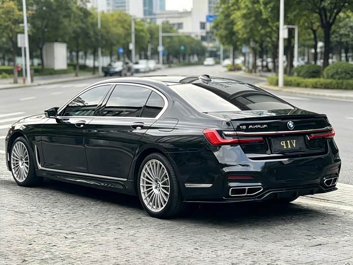 BMW 7-Series 2017 740 Li x Drive Luxury — фото 7