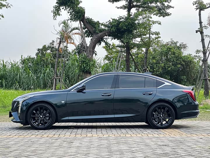 Cadillac CT 5 2024 28 T Luxury Pro — фото 18