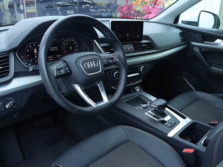 Audi Q5L 2018 40 TFSI V — фото 6