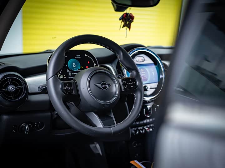 MINI Hatch — фото 10