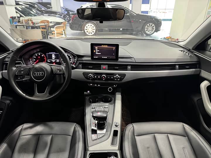 Audi A4L Plus 40 TFSI базовая — фото 14