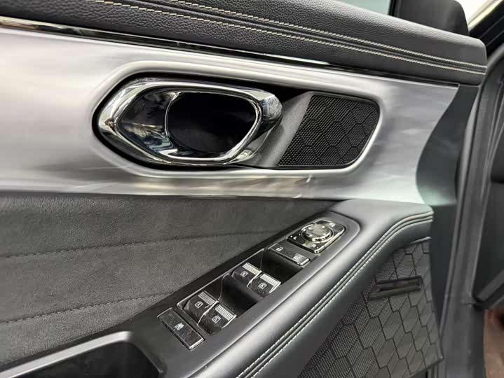 Trumpchi GS8 2022 2.0 TM 2 WD ( ) — фото 12