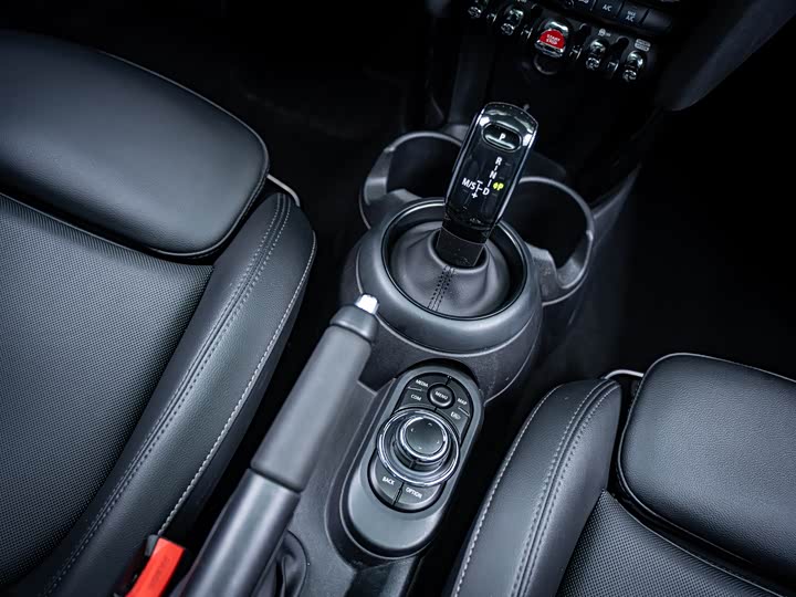MINI Hatch — фото 16