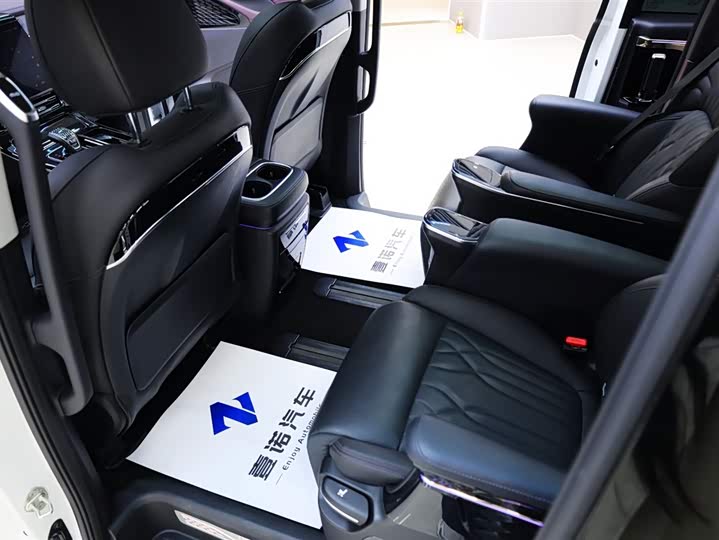 Trumpchi M8 2024 Hybrid — фото 27