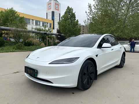 Tesla Model 2023 — фото 10