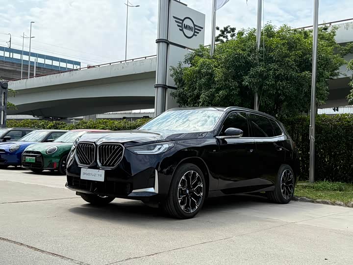 BMW X3 2025 x Drive 30 L Leading M — фото 1