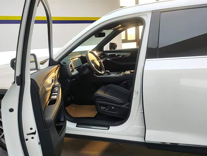 Trumpchi GS8 2025 2.0 TGDI 2 WD 5 — фото 9