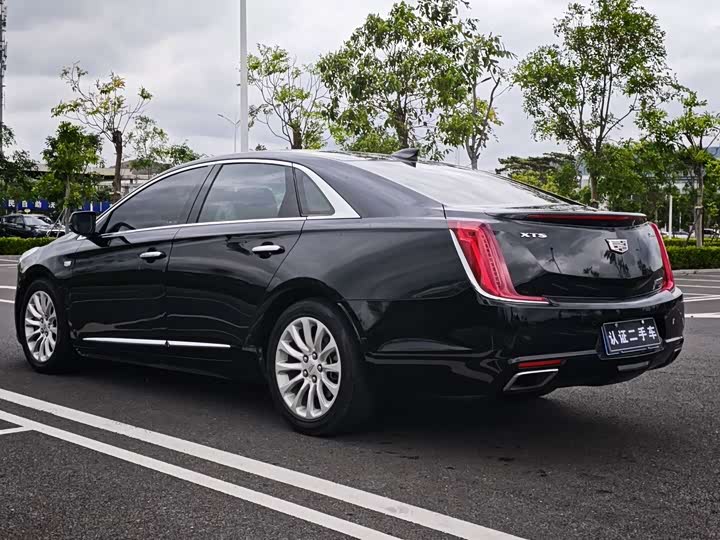 Cadillac XTS 2018 28 T — фото 3