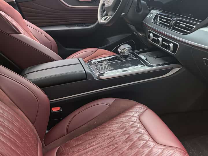 Hongqi HS5 2023 2.0 T Pro — фото 6