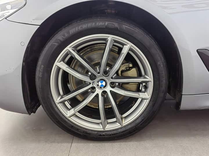BMW 5 Series 525i M спортпакет — фото 17