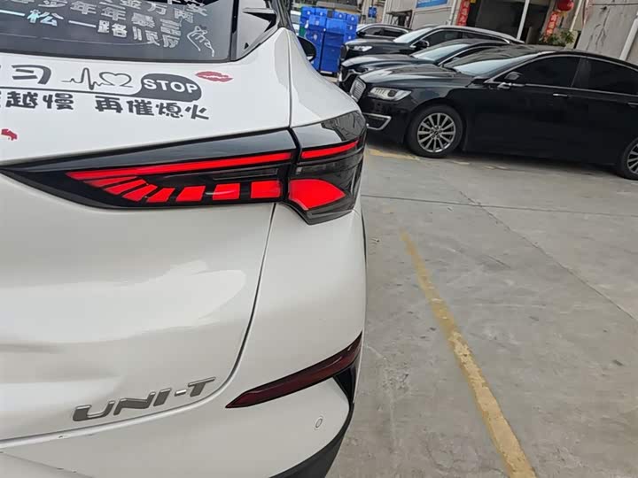 Changan UNI-T 2020 1.5 T Flagship — фото 8