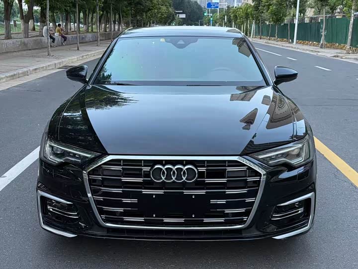 Audi A6L 40 TFSI люкс-динамик — фото 2