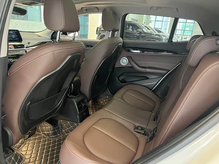 BMW X2 2021 s Drive 25i M — фото 7