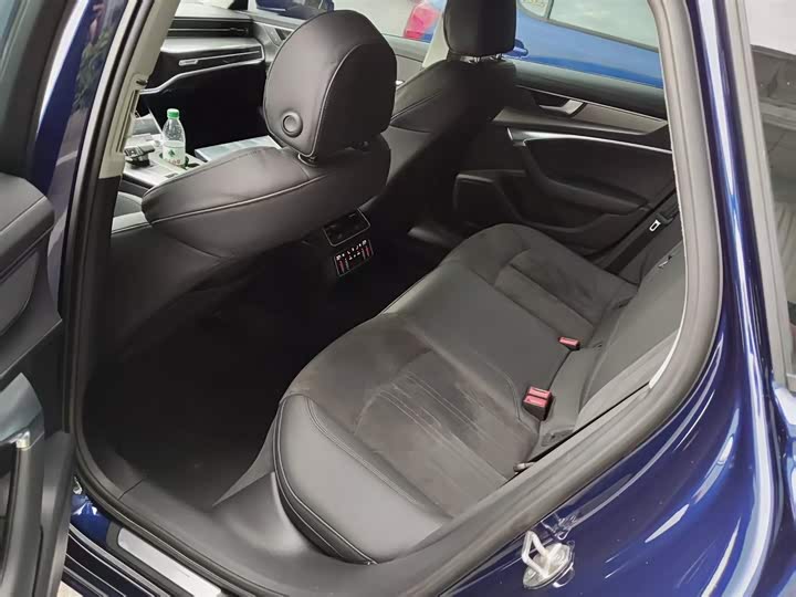 Audi A6 2020 Avant 45 TFSI — фото 6