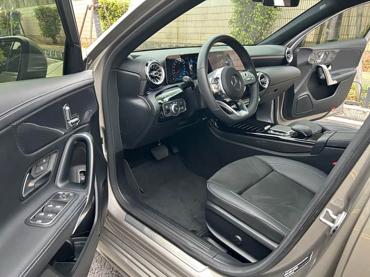 Mercedes-Benz A-Class 2020 A 200 L — фото 4