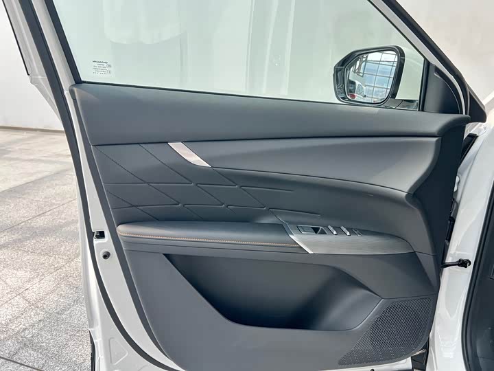 Changan CS75 PLUS 2025 1.5 T — фото 18