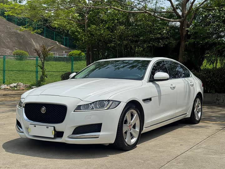 Jaguar XFL 2018 XFL 2.0 T 200 PS — фото 1