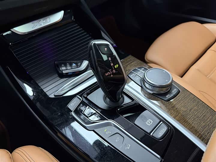 BMW X3 2018 x Drive 30i Leading M V — фото 16