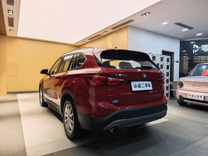 BMW X1 2018 s Drive 18 Li — фото 26