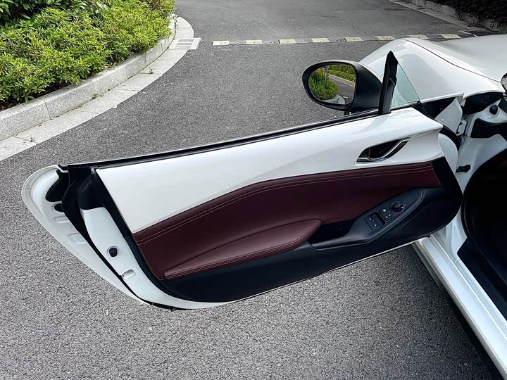 Mazda MX-5 2018 2.0 L RF — фото 11