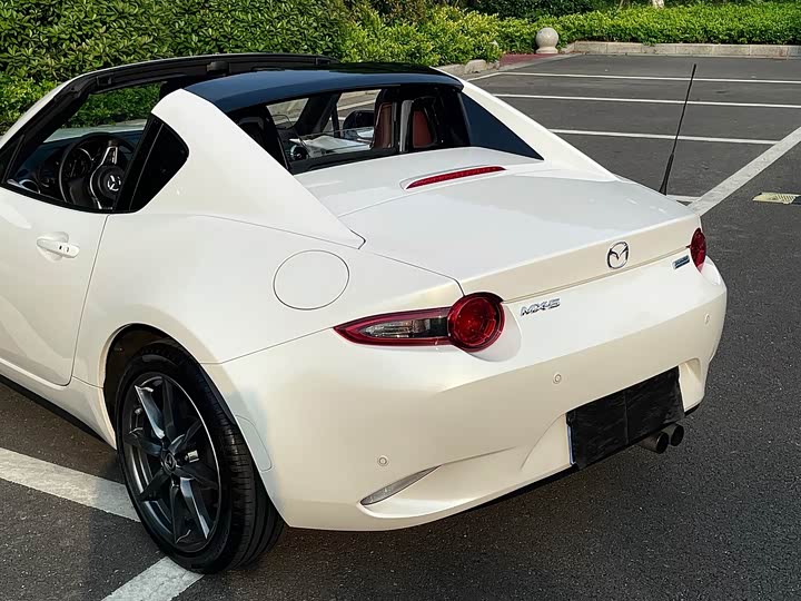 Mazda MX-5 2018 2.0 L RF — фото 16