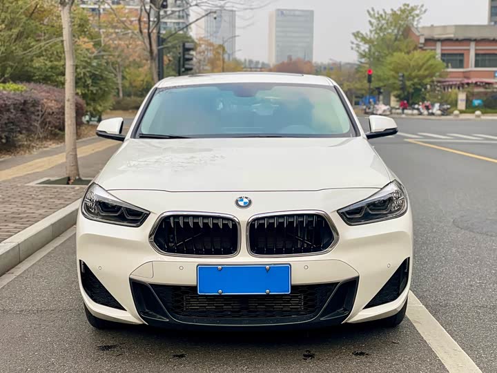 BMW X2 2021 s Drive 25i Leading M — фото 2