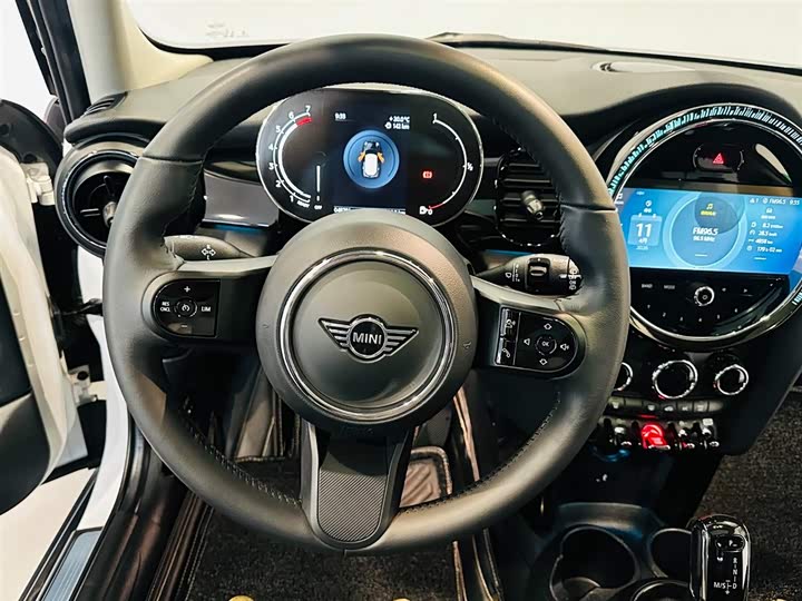 MINI Hatch — фото 13