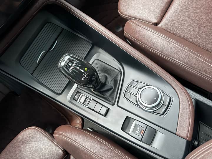 BMW X1 2021 s Drive 20 Li — фото 35