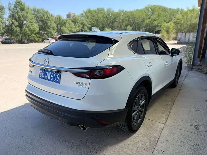 Mazda CX-4 2020 2.0 L AT 2 WD — фото 2