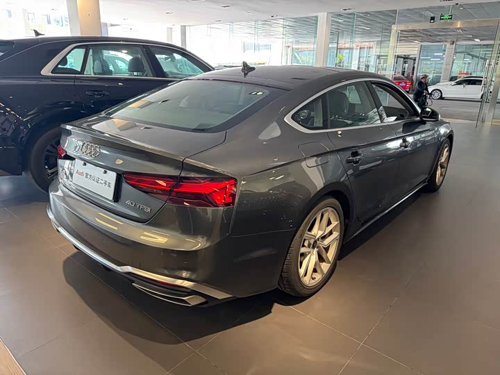 Audi A5 2024 Sportback 40 TFSI — фото 6