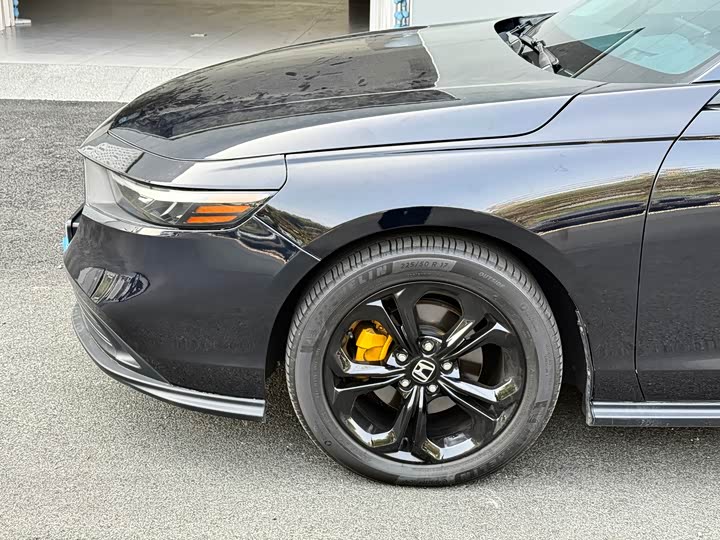 Honda Accord — фото 16