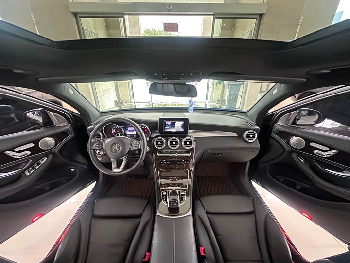 Mercedes-Benz GLC 260 4MATIC динамик — фото 4