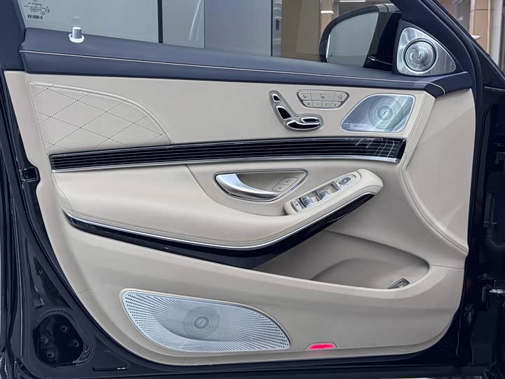 Maybach S-Class 2019 S 680 — фото 14