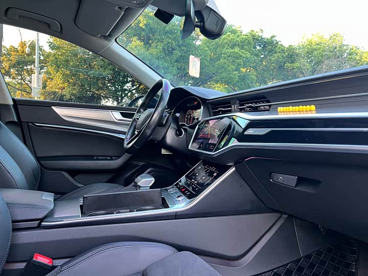 Audi A7 2023 45 TFSI — фото 18