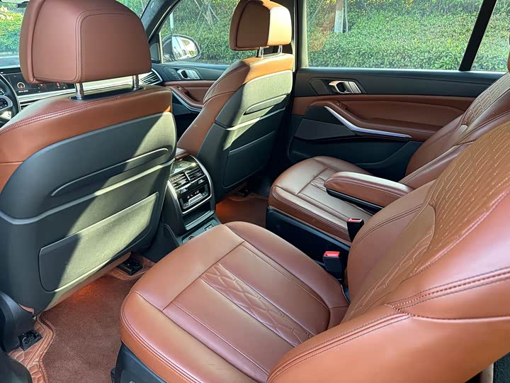 BMW X7 2021 x Drive 40i M — фото 10