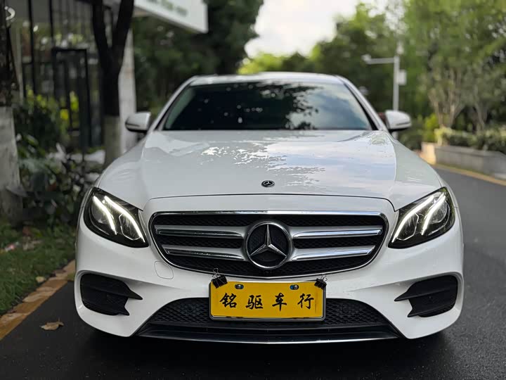 Mercedes-Benz E-Class 2016 E 200 L Sport — фото 2