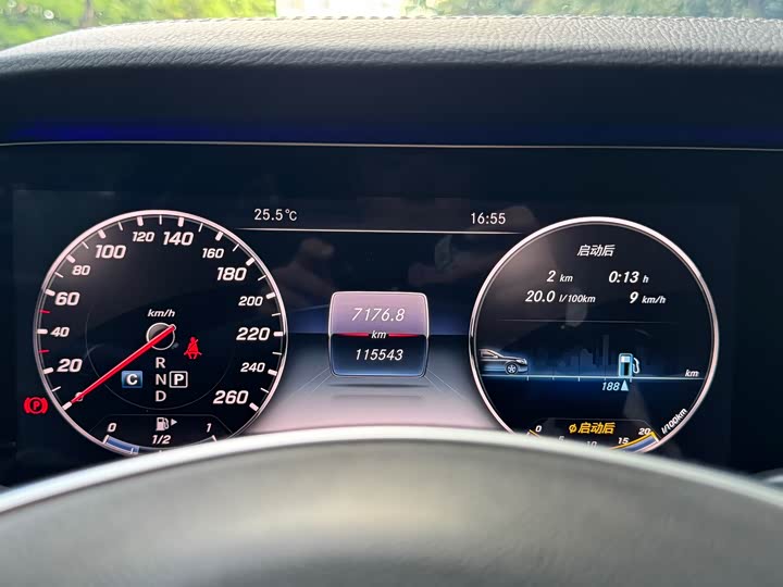 Mercedes-Benz E-Class 2016 E 200 L Sport — фото 12