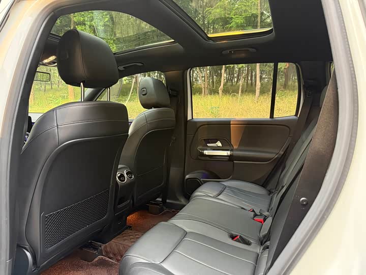 Mercedes-Benz GLB 2021 GLB 200 — фото 8