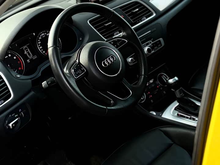 Audi Q3 2017 30 TFSI — фото 11