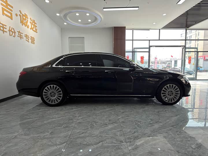 Mercedes-Benz E-Class 2021 E 300 L Luxury — фото 5