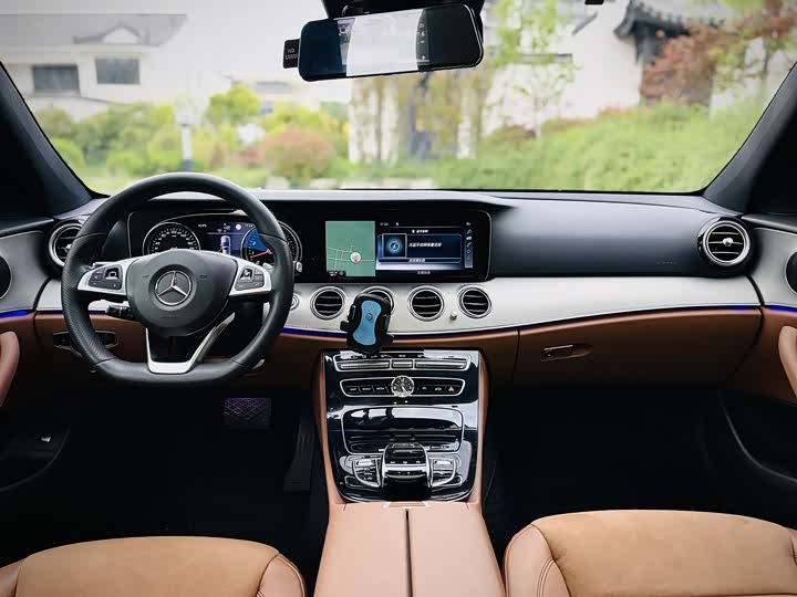 Mercedes-Benz E-Class 2017 E 300 Sport — фото 8