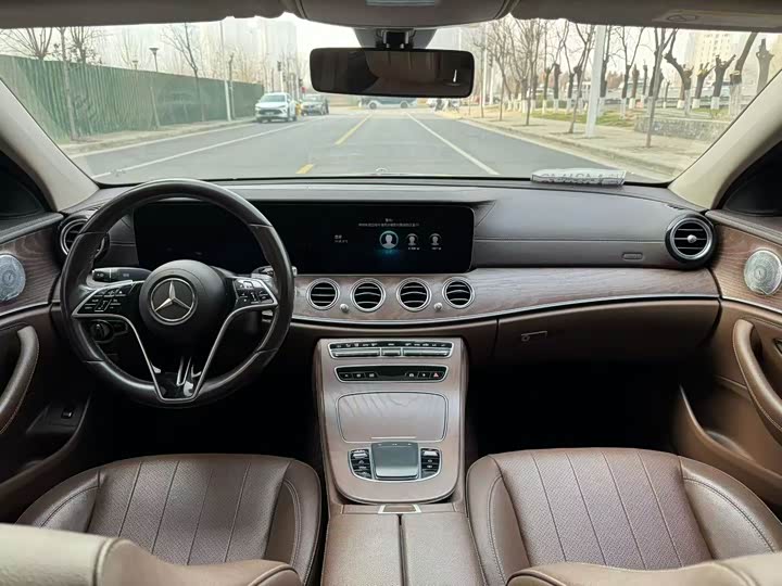 Mercedes-Benz E-Class 2021 E 300 L Luxury — фото 5