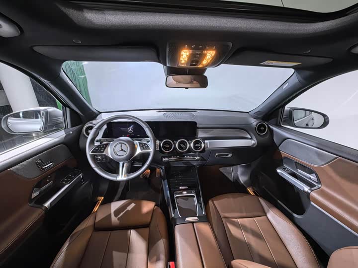 Mercedes-Benz GLB 2024 GLB 200 — фото 7