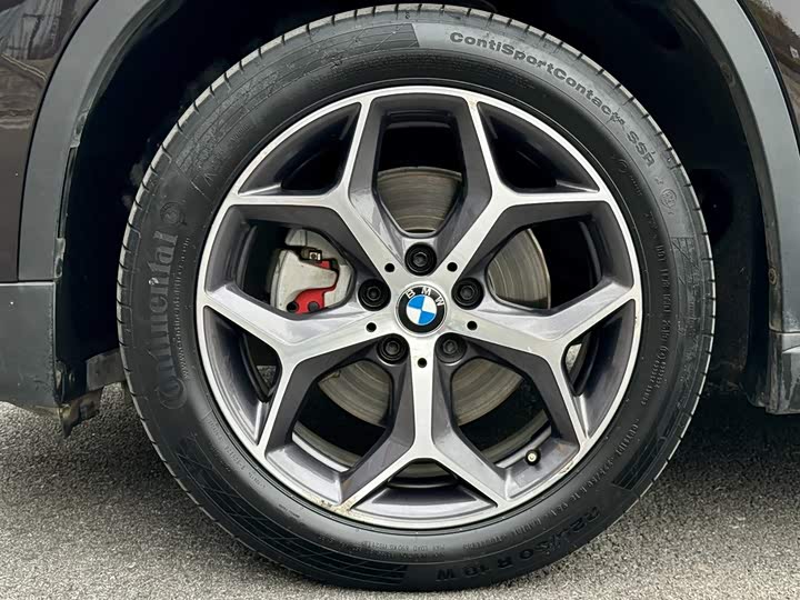 BMW X1 2019 s Drive 18 Li — фото 31