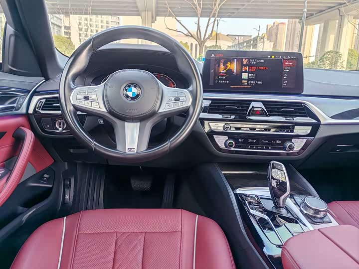 BMW 5-Series 2022 525 Li M — фото 11